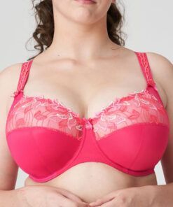 Prima Donna Deauville - Uvattert I-J cup, Amour