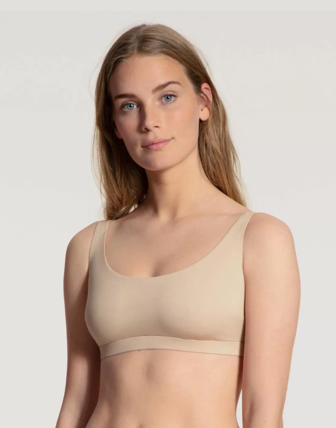 Uvattert BH topp i beige uten spile