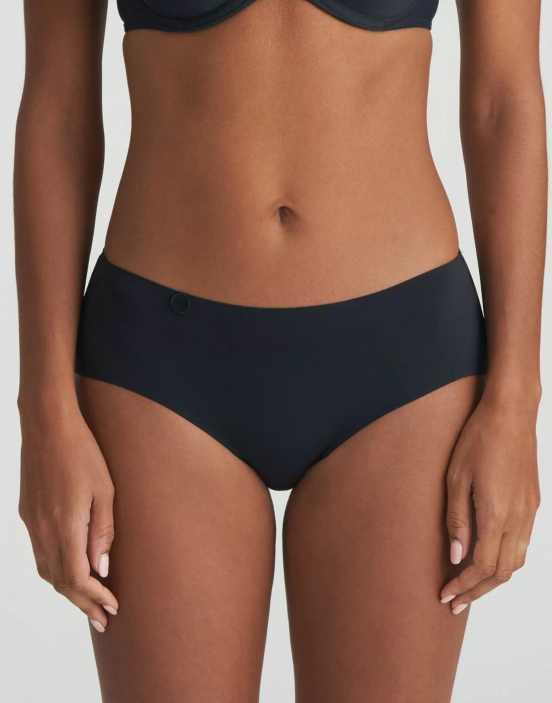 jente i svart hipster truse sømløs fra marie jo