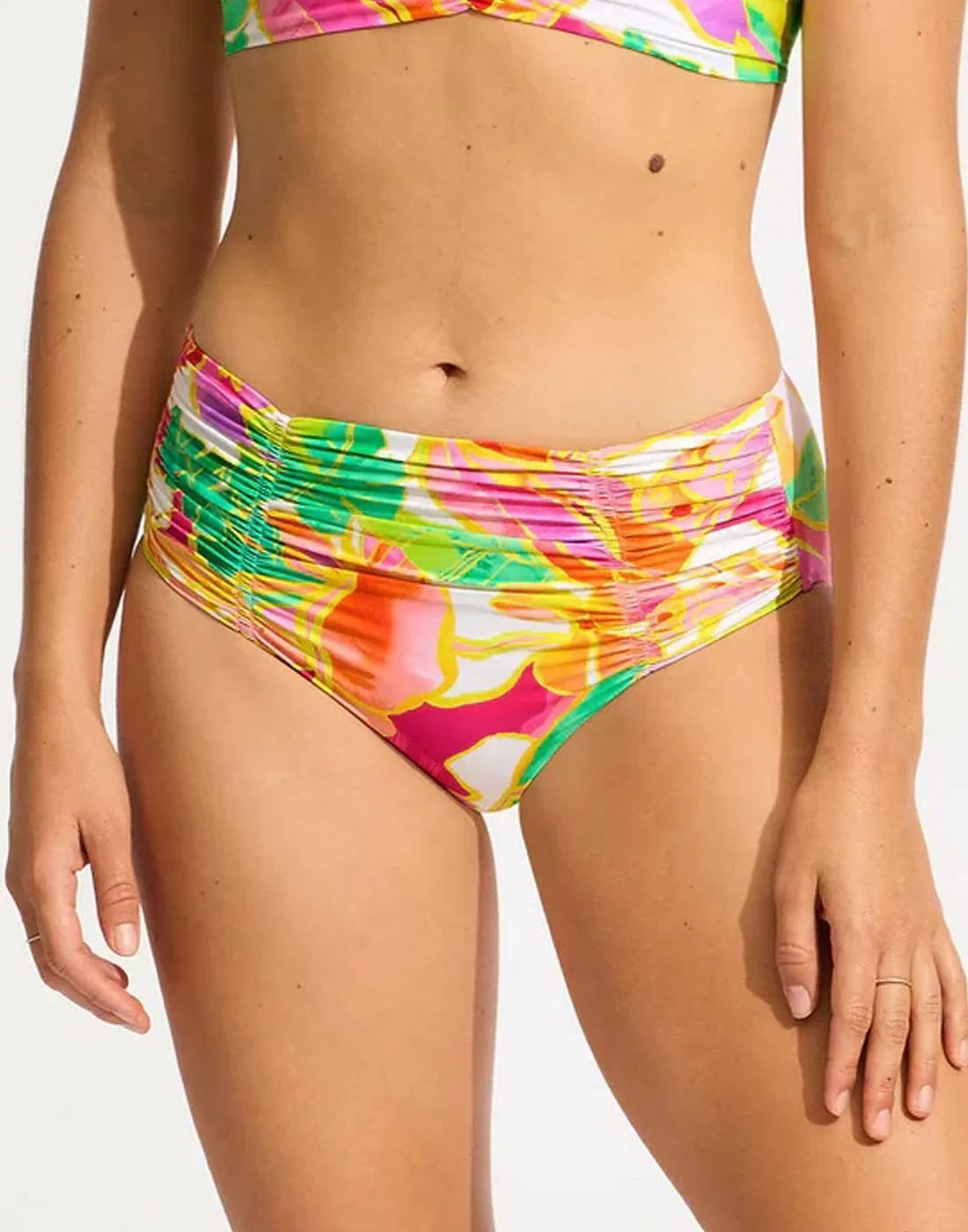 seafolly,bikini,bikinitruse,bikiniunderdel,wonderland,fuchsiarose,beachwear,swimwear,strantøy,highwaist