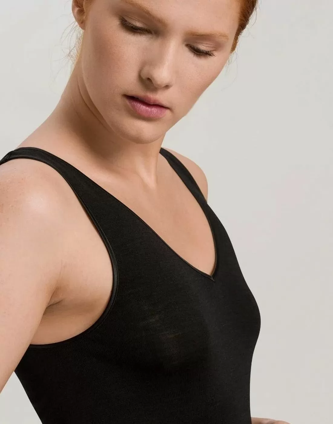 hanro woolen silk ulltopp svart