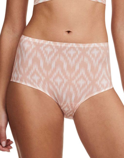 jente med high waist sømløs truse i rose mønster