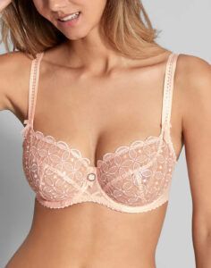 blond jente med rosa blonde BH fra empreinte