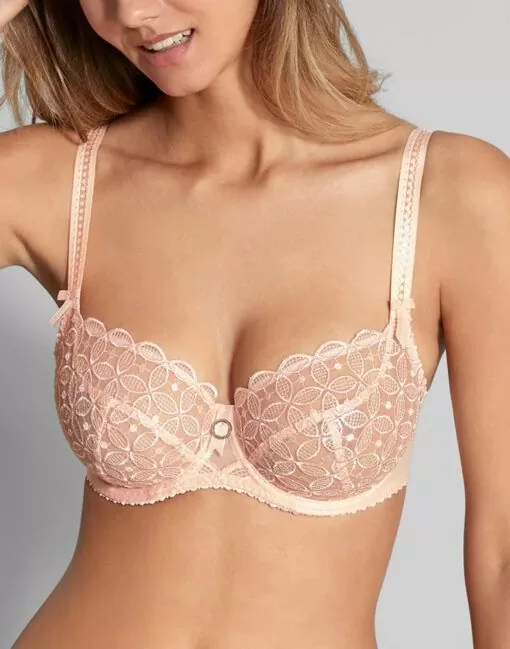 blond jente med rosa blonde BH fra empreinte