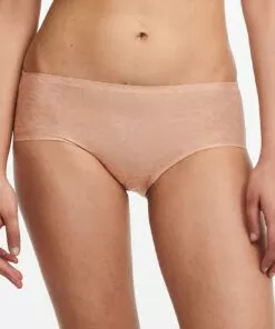 Hudtone hipster fra Chantelle på underkropp