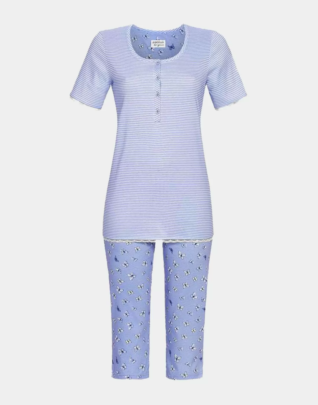 Blå blomstrete pysjamas mot grå bakgrunn