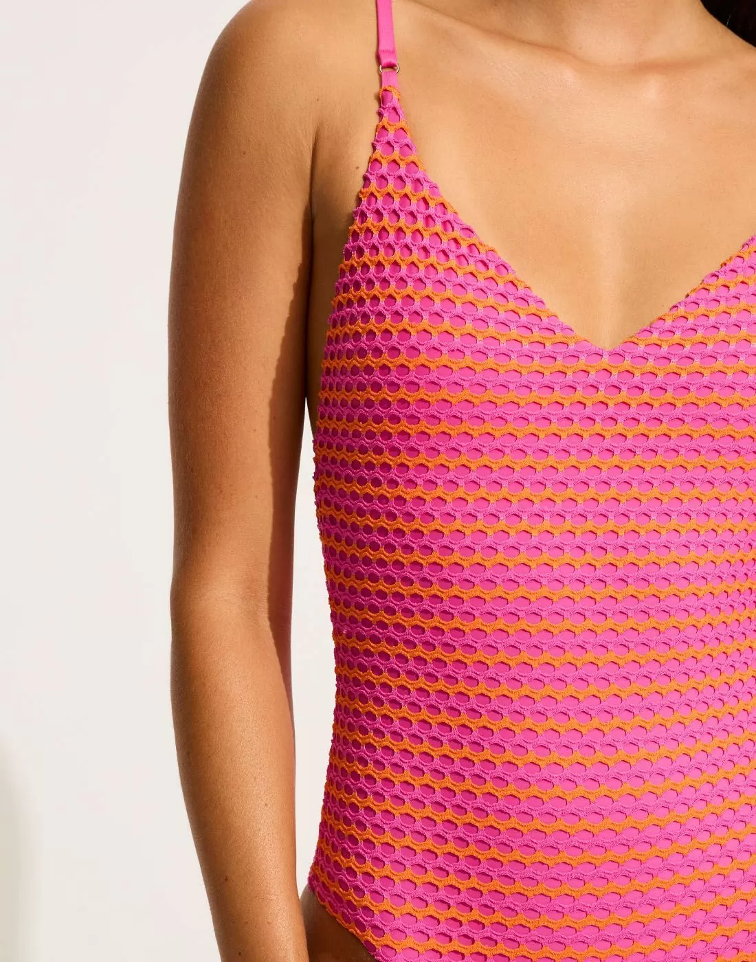 seafolly badedrakt mesh effect hot pink rosa