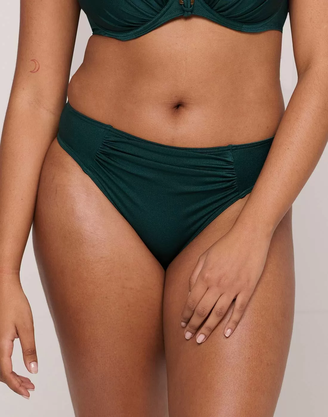prima donna bikinitruse mangalore jewel green
