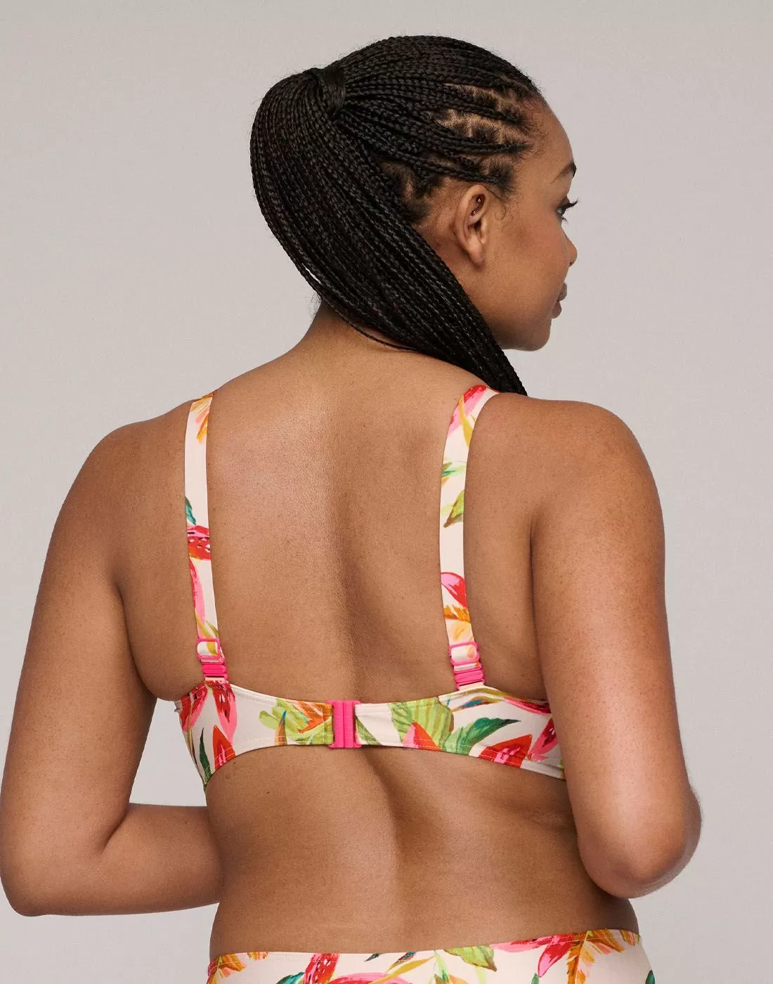 bikinitopp prima donna tanzania calm storm