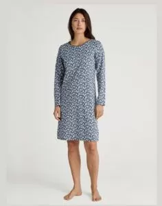 calida favourites sleep nattkjole med blå og hvite blomster