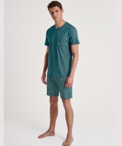 calida herrepysj grønn med shorts og t-skjorte