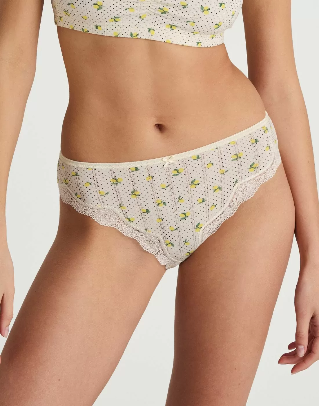 calida toujours print truse med blonder charm cream