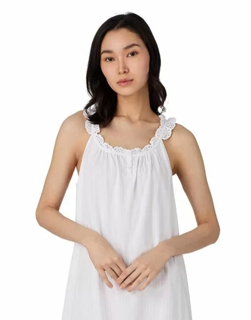 ralph lauren nattkjole hvit med rysjer