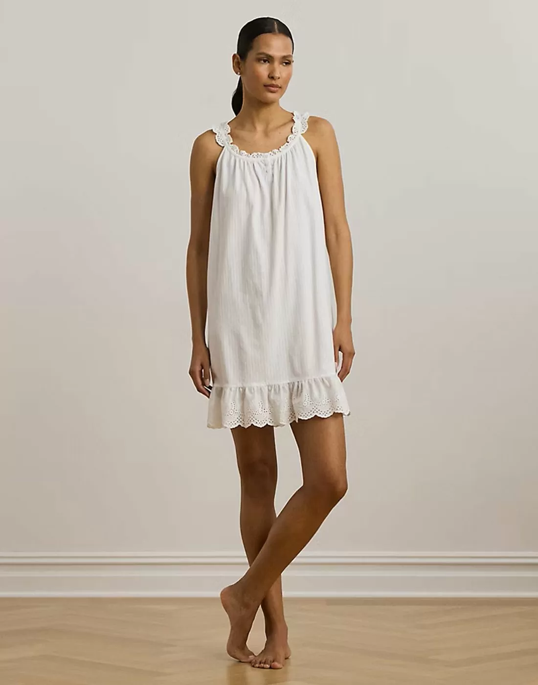 ralph lauren nattkjole hvit med rysjer