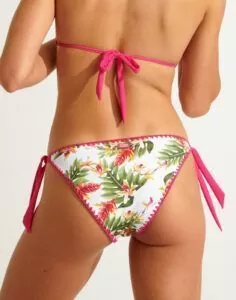 banana moon dimka kaelua bikinitruse