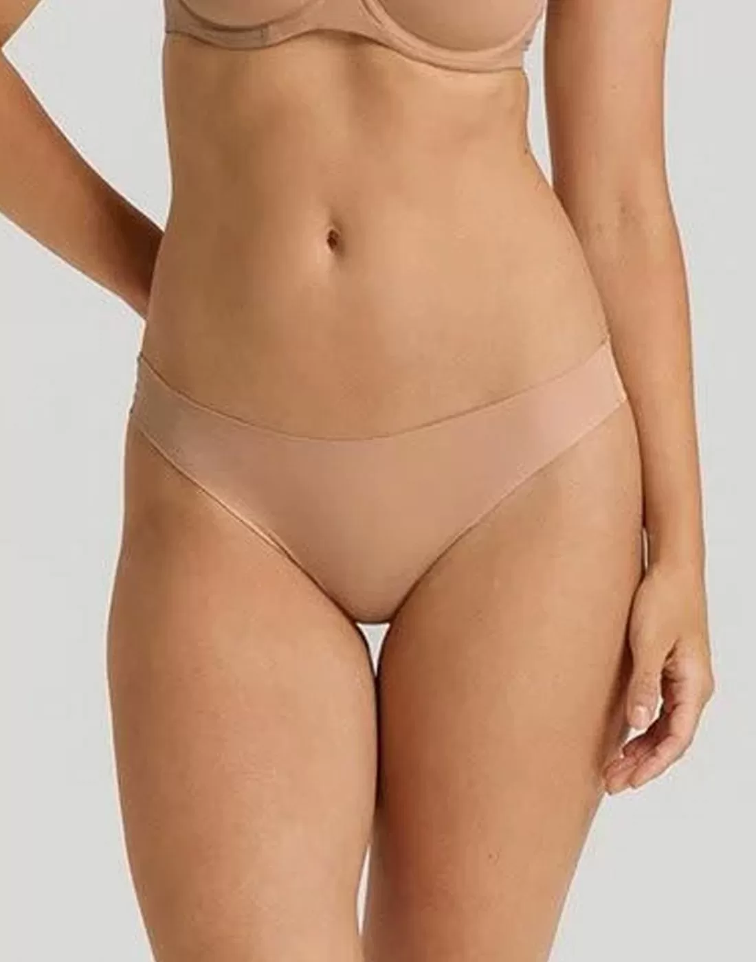 hanro invisible cotton stringtruse beige